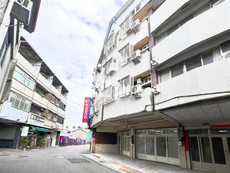 軍功商圈賺錢店套房屋室內格局與周邊環境