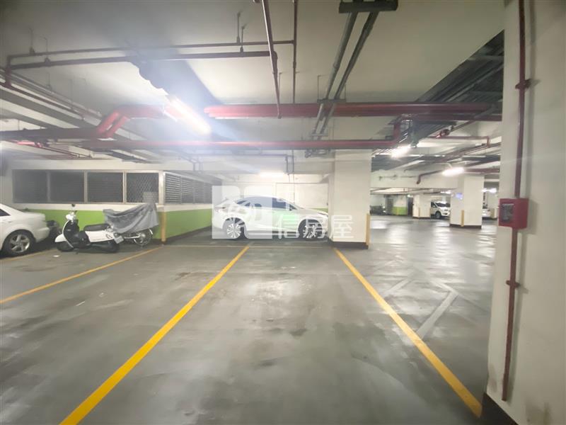 文心森林公園旁同隆上第三房平車房屋室內格局與周邊環境