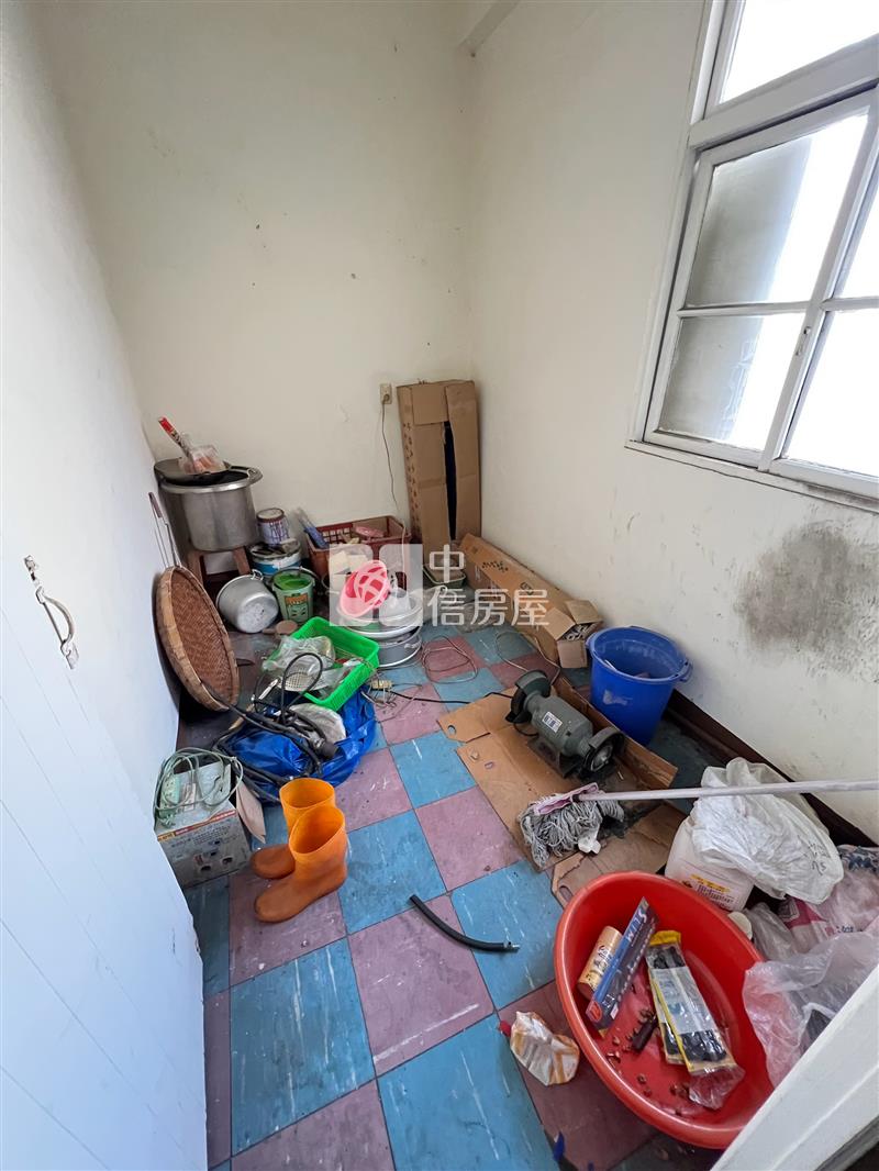 亞洲大學樹仁商圈臨路透店房屋室內格局與周邊環境