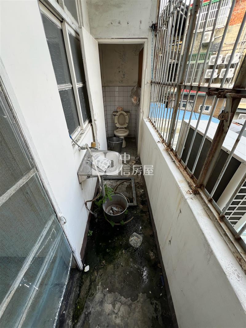 亞洲大學樹仁商圈臨路透店房屋室內格局與周邊環境