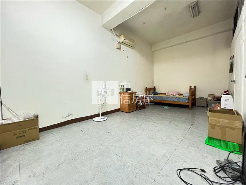 亞洲大學樹仁商圈臨路透店房屋室內格局與周邊環境