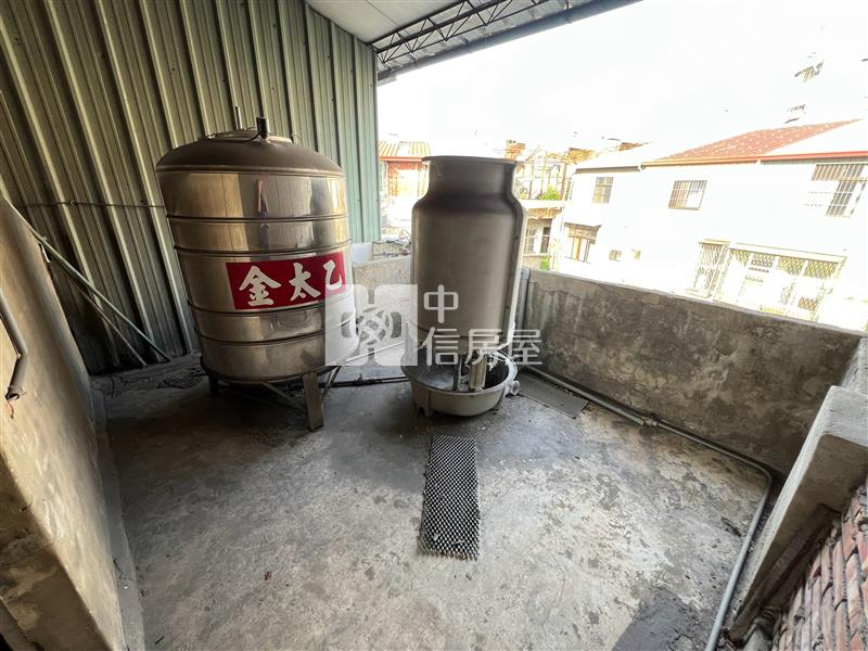 亞洲大學樹仁商圈臨路透店房屋室內格局與周邊環境