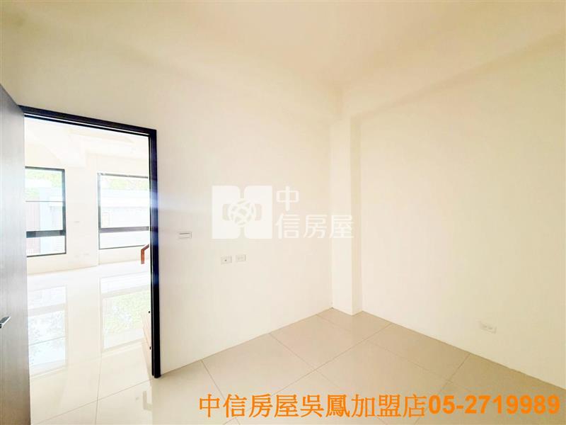 大埔美全新大面寬雙車庫別墅B房屋室內格局與周邊環境