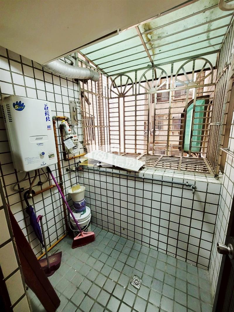 捷運A22~中壢夜市景觀電梯3房車房屋室內格局與周邊環境
