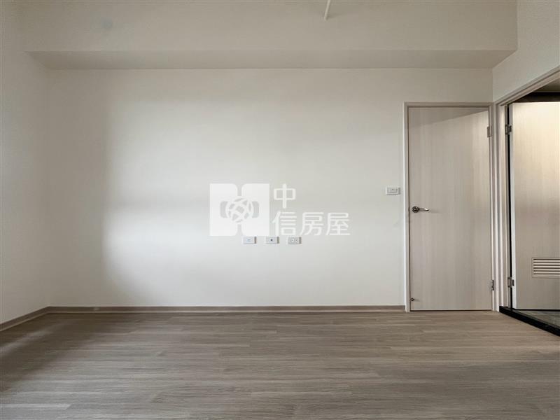 勝美琚朝南室內29坪大三房平車房屋室內格局與周邊環境