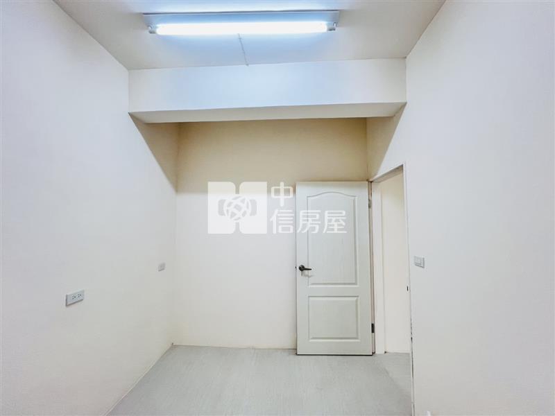 鑫聖中信-平鎮華隆街全新整理美透天房屋室內格局與周邊環境