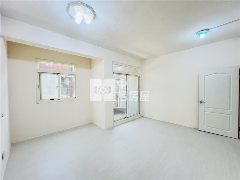 鑫聖中信-平鎮華隆街全新整理美透天房屋室內格局與周邊環境
