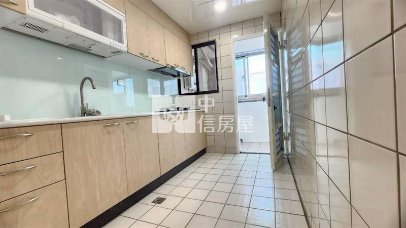 內壢後站健康城市電梯美三房車房屋室內格局與周邊環境