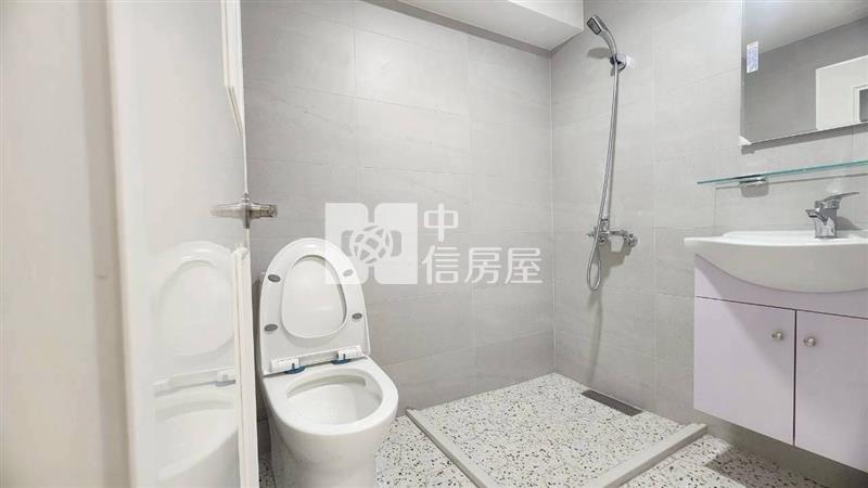 內壢後站健康城市電梯美三房車房屋室內格局與周邊環境