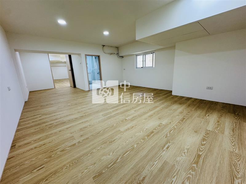 平鎮壢新挑高4房店住辦+前院房屋室內格局與周邊環境