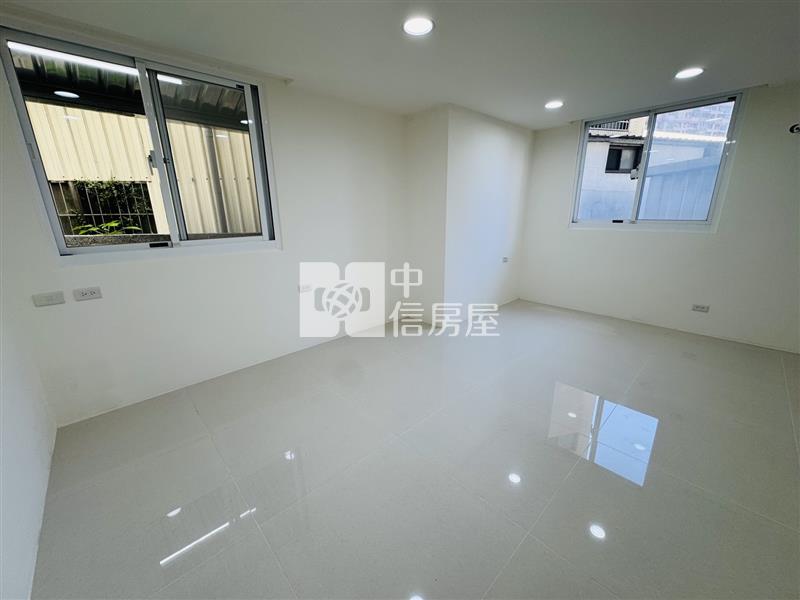 平鎮壢新挑高4房店住辦+前院房屋室內格局與周邊環境