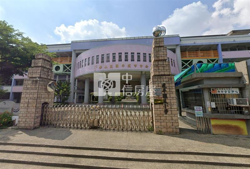 太平萬家福旁自地自建大地坪雙車電梯美別墅房屋室內格局與周邊環境