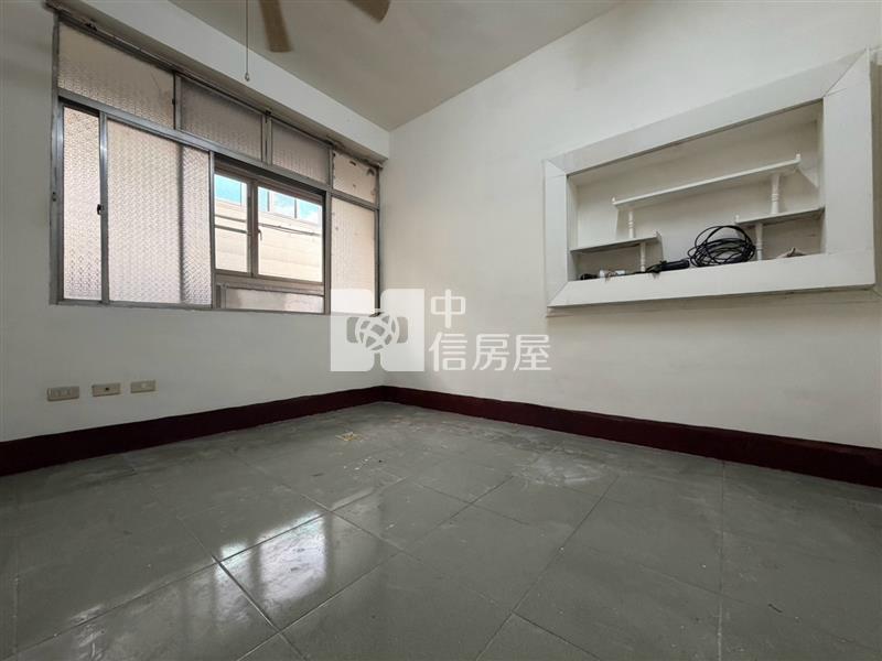 專任!育英國小旁透天房屋室內格局與周邊環境