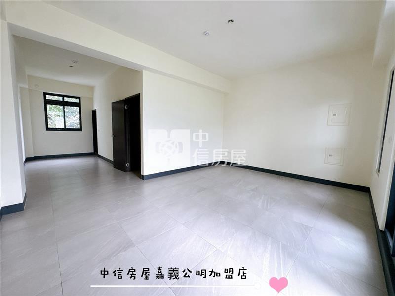北港鎮灣內大面寬透天別墅房屋室內格局與周邊環境