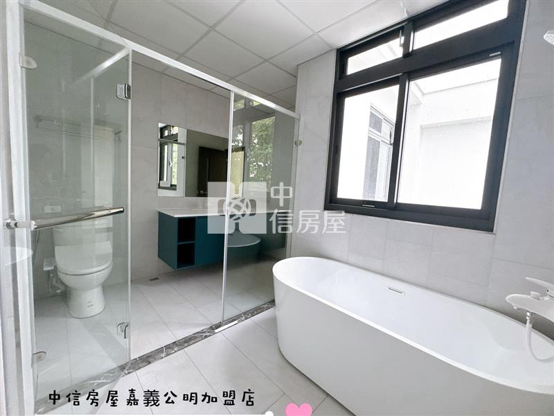 北港鎮灣內大面寬透天別墅房屋室內格局與周邊環境