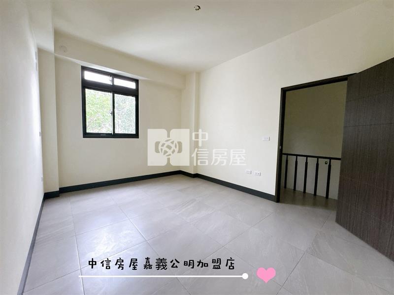 北港鎮灣內大面寬透天別墅房屋室內格局與周邊環境