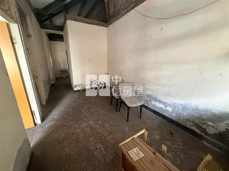 豐富公園崇倫國中旁稀有釋出大地坪靜巷平房房屋室內格局與周邊環境