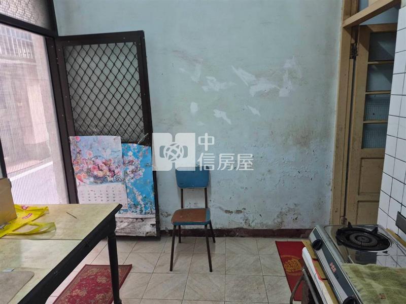 頭份忠孝商圈懷舊透天房屋室內格局與周邊環境