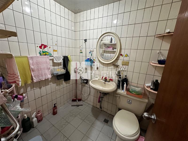 內壢後站低總價透天房屋室內格局與周邊環境