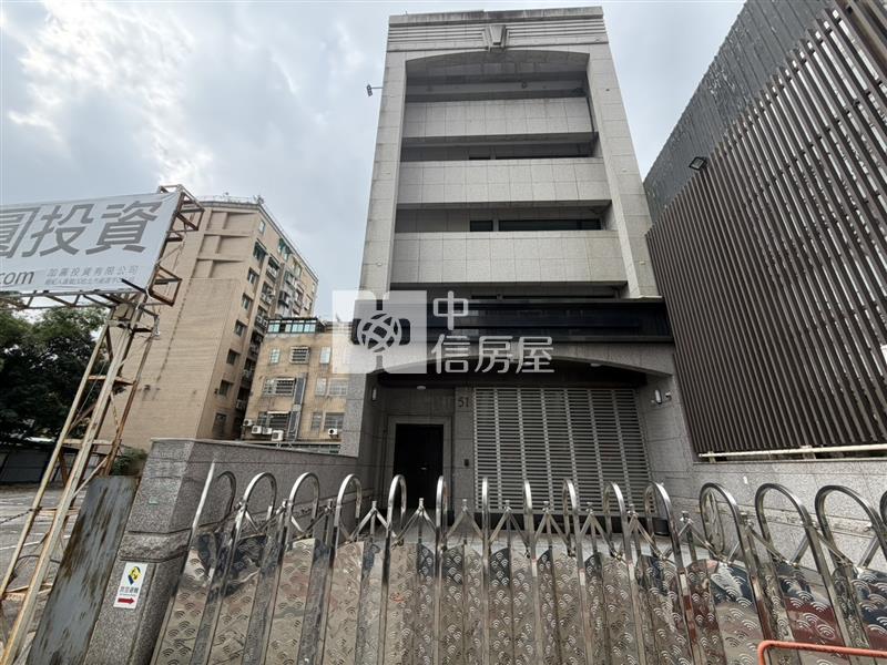 K003 小檜溪住商電梯透天房屋室內格局與周邊環境