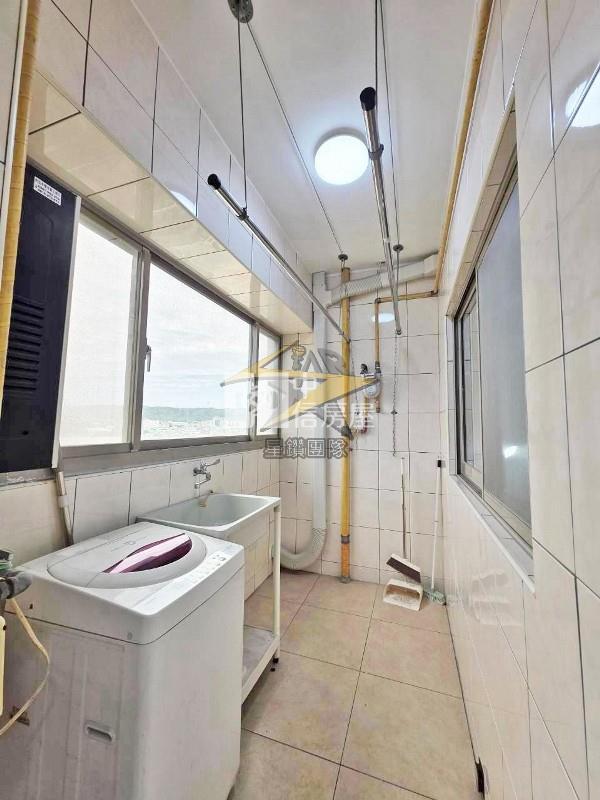 【星鑽】專任🌟宜誠層峰🌟首購救星🌟高樓景觀溫馨美妝2房房屋室內格局與周邊環境