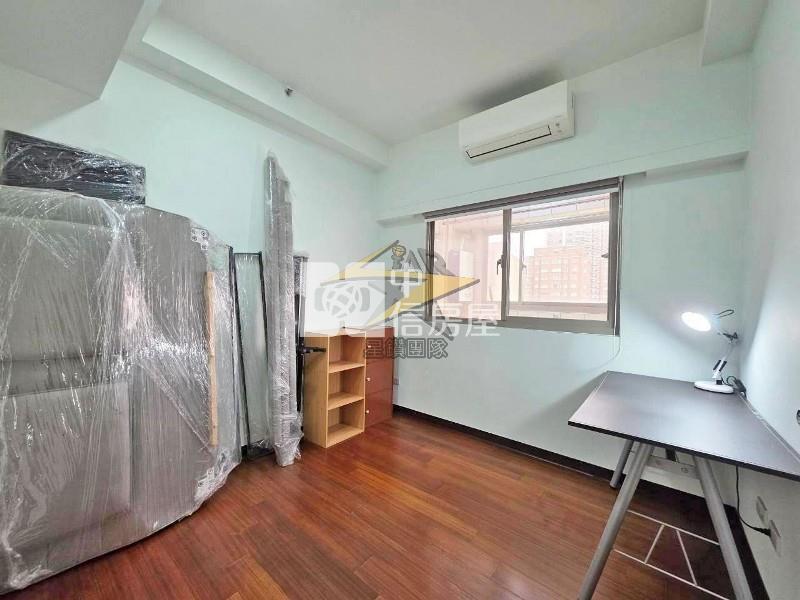 【星鑽】專任🌟宜誠層峰🌟首購救星🌟高樓景觀溫馨美妝2房房屋室內格局與周邊環境