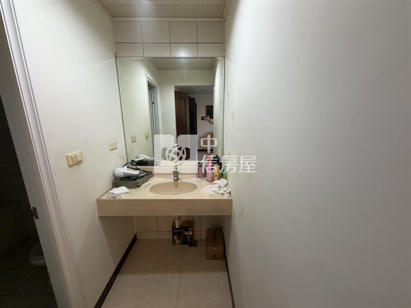 近平鎮東安學區邊間透天房屋室內格局與周邊環境