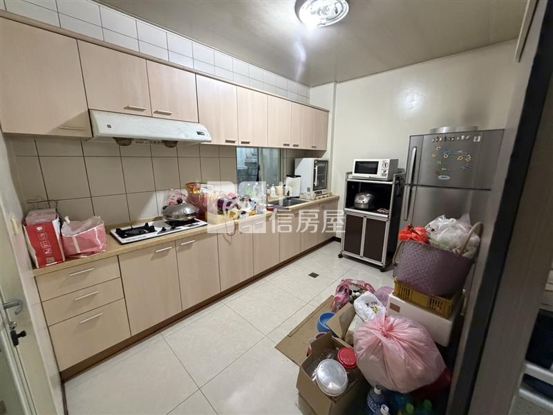 近平鎮東安學區邊間透天房屋室內格局與周邊環境