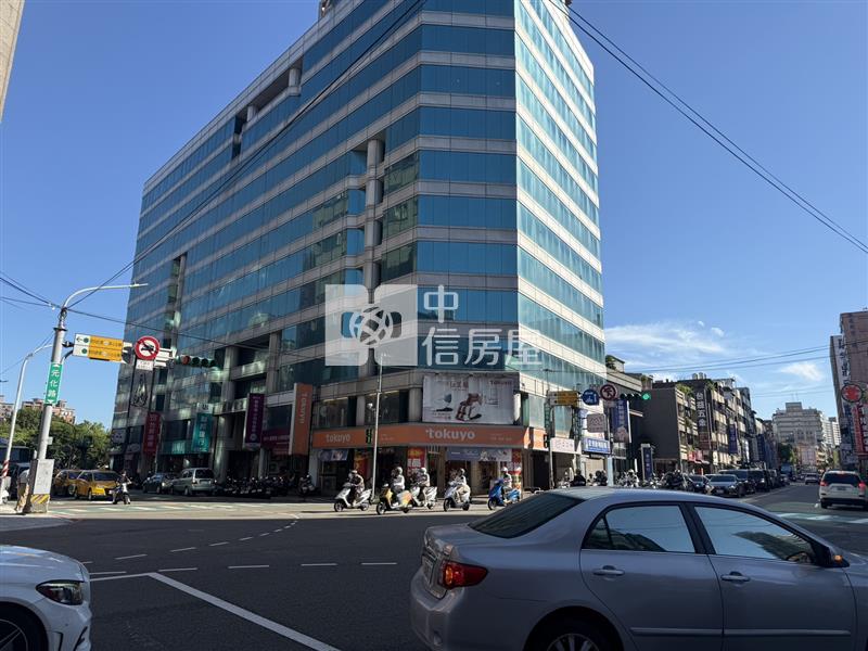 SOGO火車站稀有辦公室房屋室內格局與周邊環境