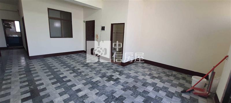 桃園中路特區旁低總價大4房房屋室內格局與周邊環境