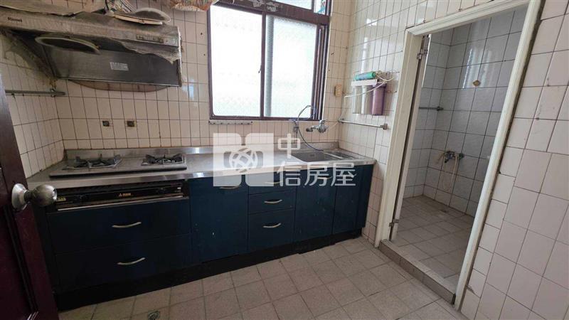 桃園中路特區旁低總價大4房房屋室內格局與周邊環境