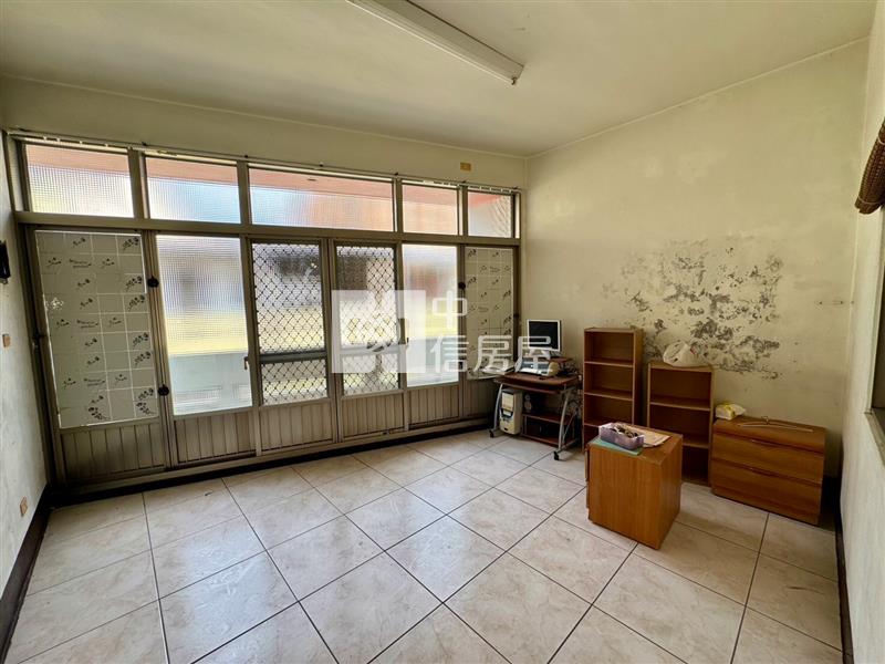 草屯正義街大透天房屋室內格局與周邊環境