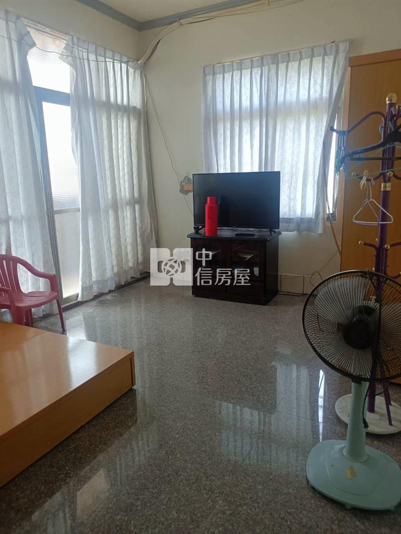 蚊港三樓透天厝房屋室內格局與周邊環境