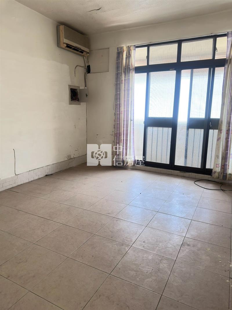 海佃國中大面寬朝南車庫透天房屋室內格局與周邊環境