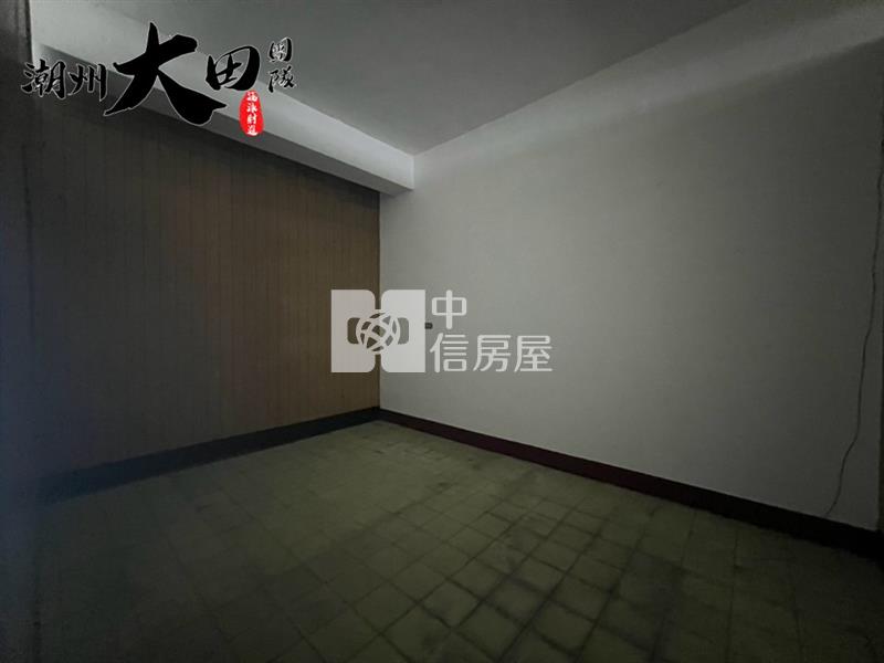 潮州帝王座向透天房屋室內格局與周邊環境