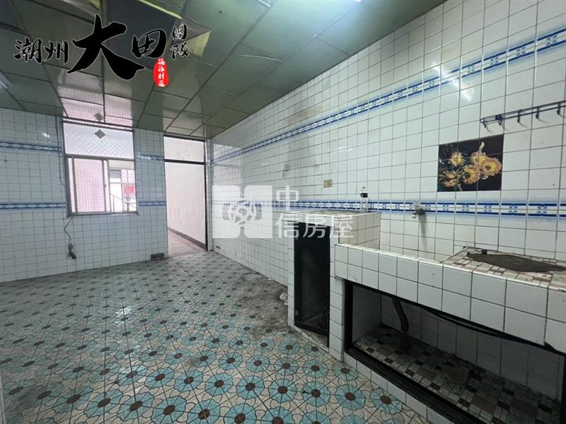 潮州帝王座向透天房屋室內格局與周邊環境