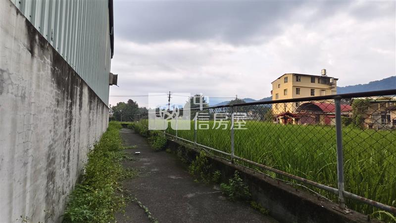 中正路大空地房屋室內格局與周邊環境