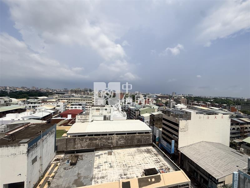 健康路有陽台套房房屋室內格局與周邊環境