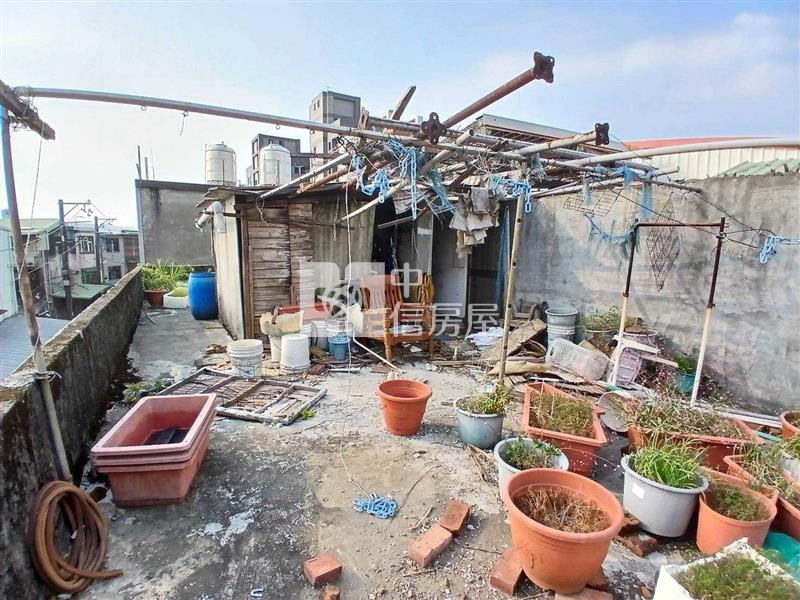 祥安國小邊間透天房屋室內格局與周邊環境