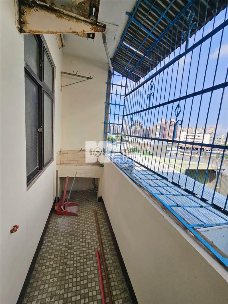 中路特區旁低總價大三房美寓房屋室內格局與周邊環境
