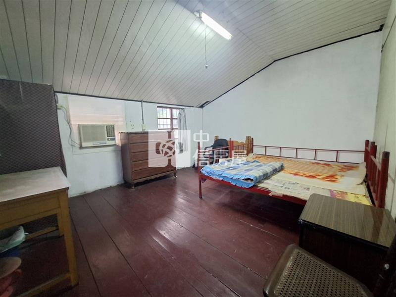 中山東路四段|買地送合法老屋房屋室內格局與周邊環境
