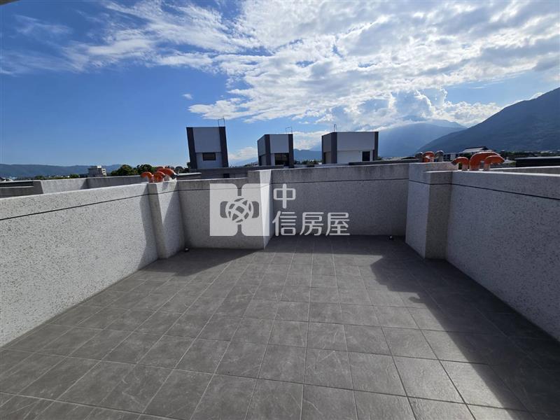 吉安文化八街全新四套房車庫別墅B房屋室內格局與周邊環境