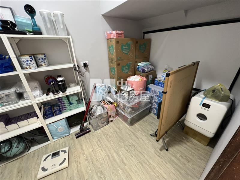 龍岡忠貞商圈活巷美透天房屋室內格局與周邊環境