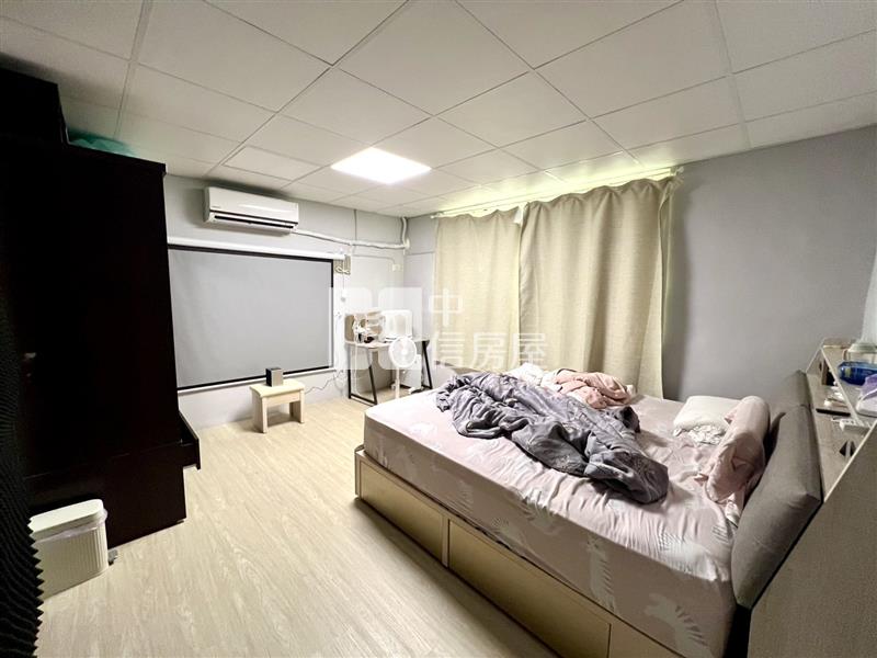 龍岡忠貞商圈活巷美透天房屋室內格局與周邊環境