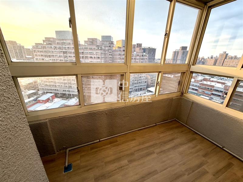 八德桃園居易質感裝潢電梯三房房屋室內格局與周邊環境