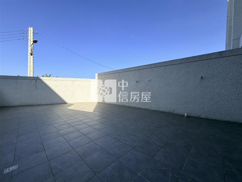 吉安文化八街全新四套房車庫別墅C房屋室內格局與周邊環境