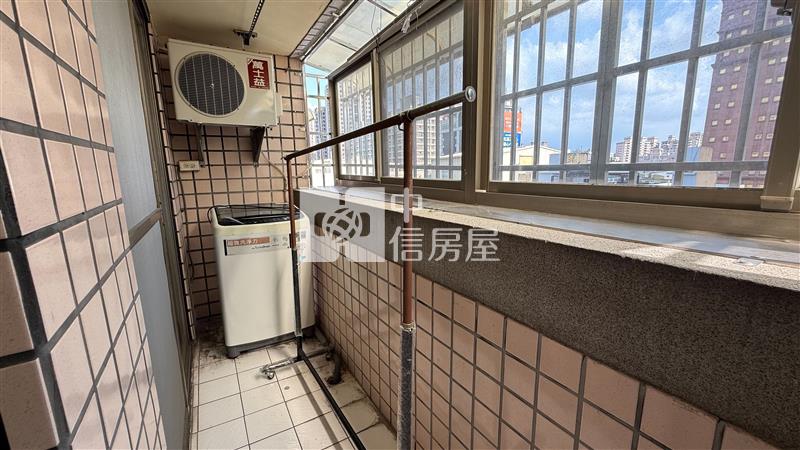 文心青邁大三房車位(專任)房屋室內格局與周邊環境