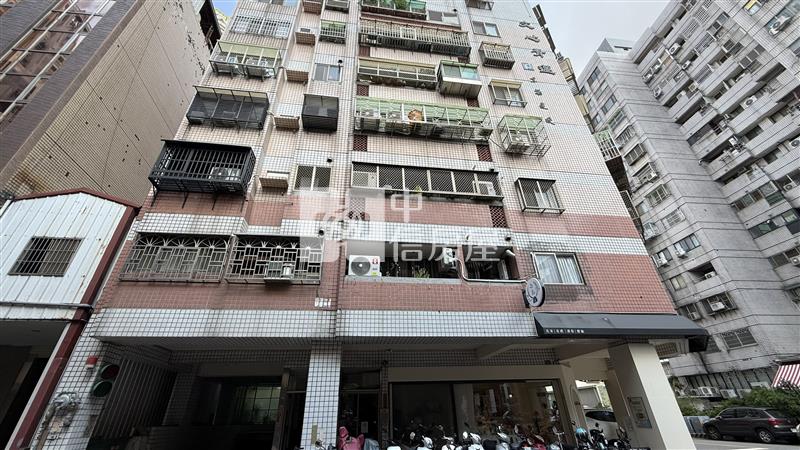 文心青邁大三房車位(專任)房屋室內格局與周邊環境