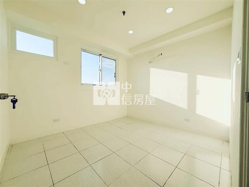 友愛商圈平車美三房房屋室內格局與周邊環境