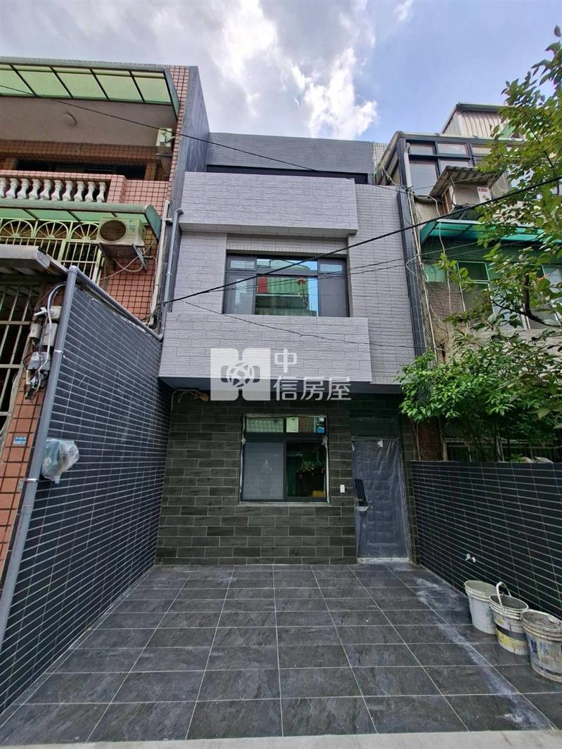 忠貞市場龍宮街整新透天房屋室內格局與周邊環境